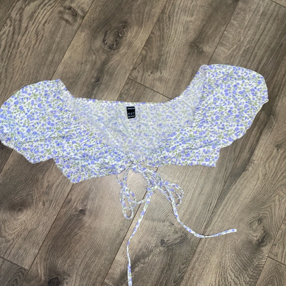 Floral wrap top